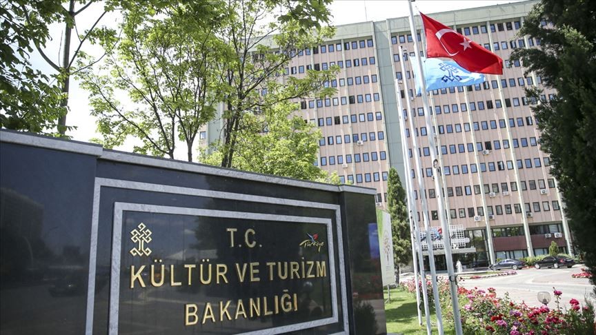 Kültürel miras taşıyıcısı 133 sanatçıya 'Sanatçı Tanıtma Kartı'