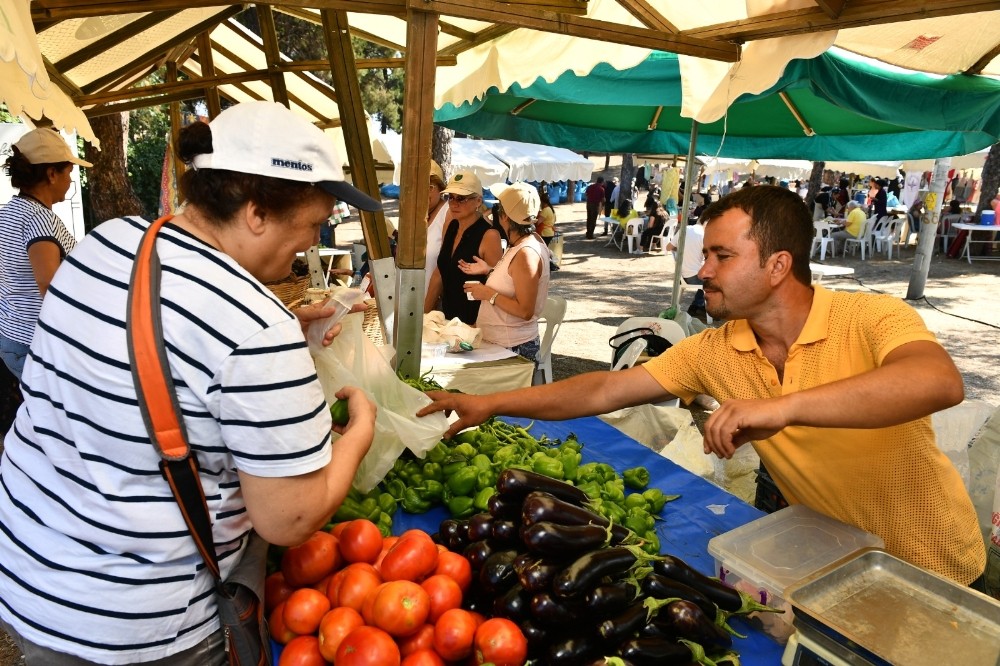 Kültürpark ve Kadifekale üretici pazarları yeniden açılıyor 