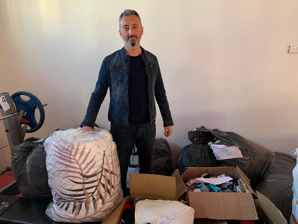 Kulüplerin gönderdiği yardım malzemeleri dağıtılmaya başlandı 
