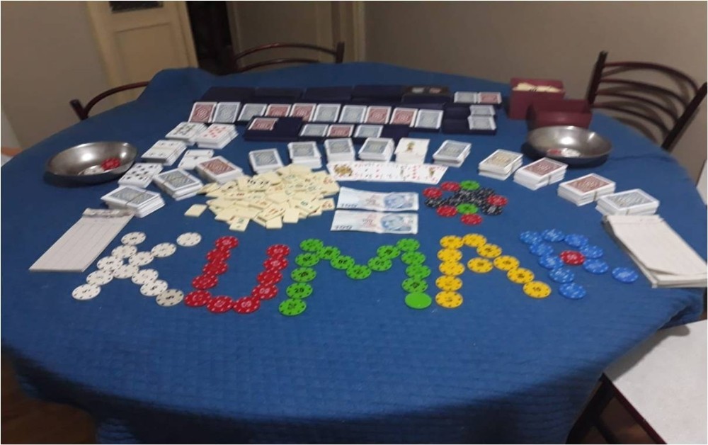 Kumar oynatılan 2 iş yerine operasyon: 11 kişiye 13 bin 475 TL ceza 