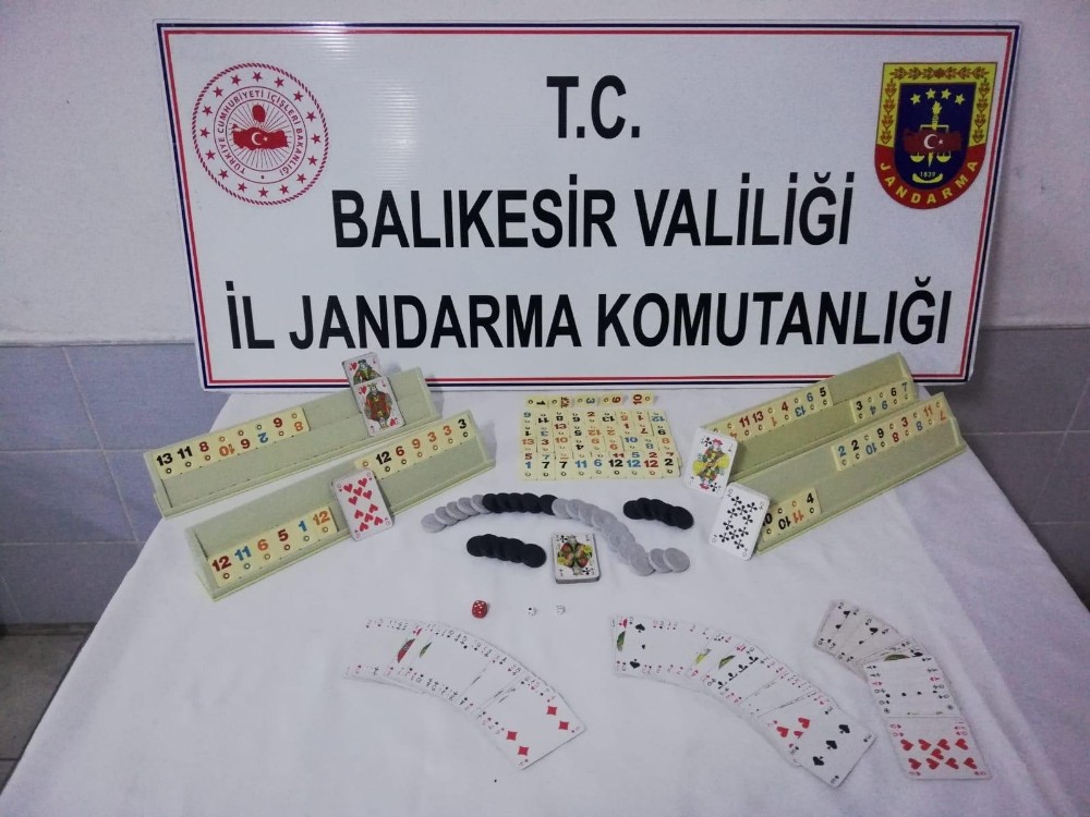 Kumar oynayan 8 kişiye 35 bin lira para cezası 