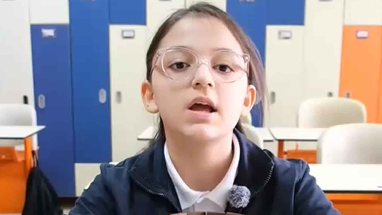 Kumbarasını Gazze’deki çocuklar için bağışladı