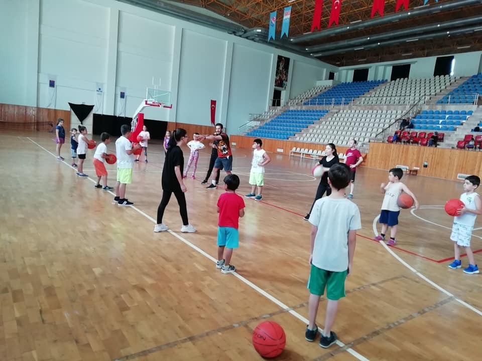 Kumluca’da yaz spor okuları başladı 