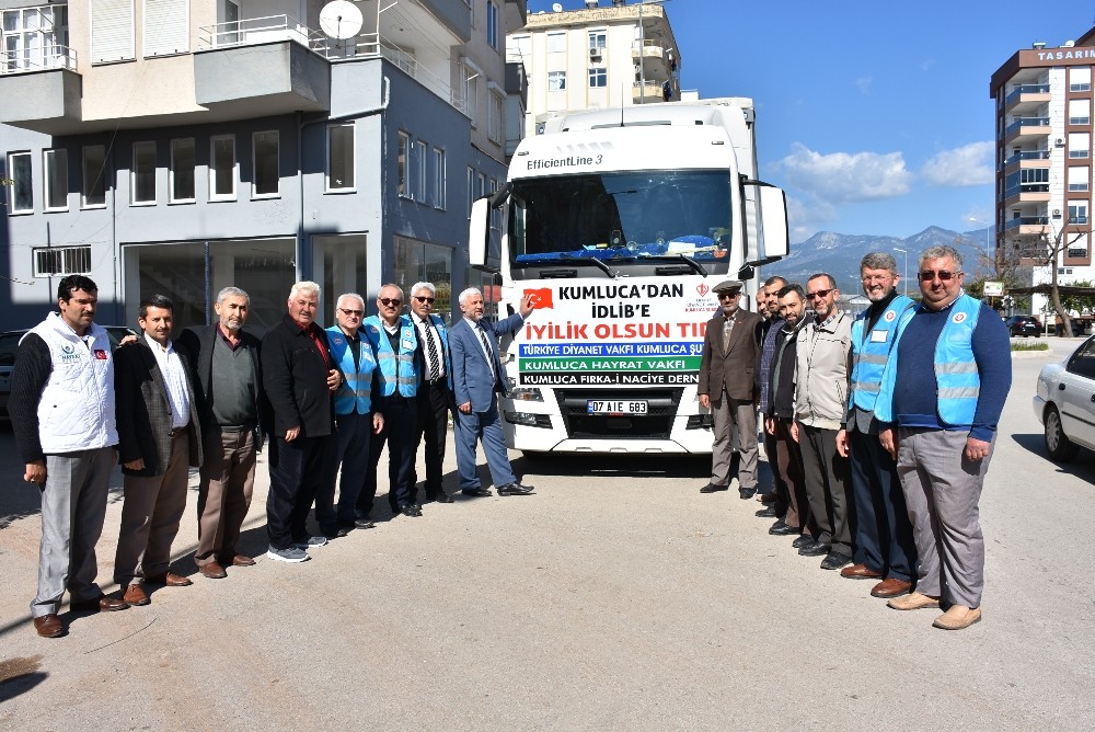 Kumluca’dan İdlib’e yardım götüren tır yola çıktı 