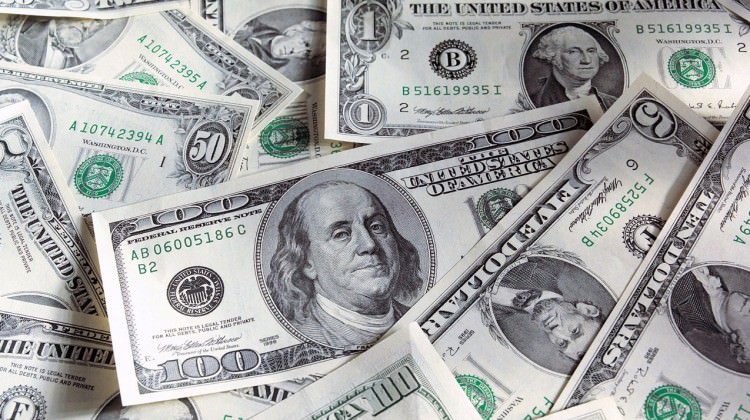 Kur serbest kaldı, bankalara para aktı