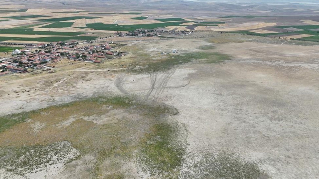 Kuraklık gölleri bir bir kuruttu