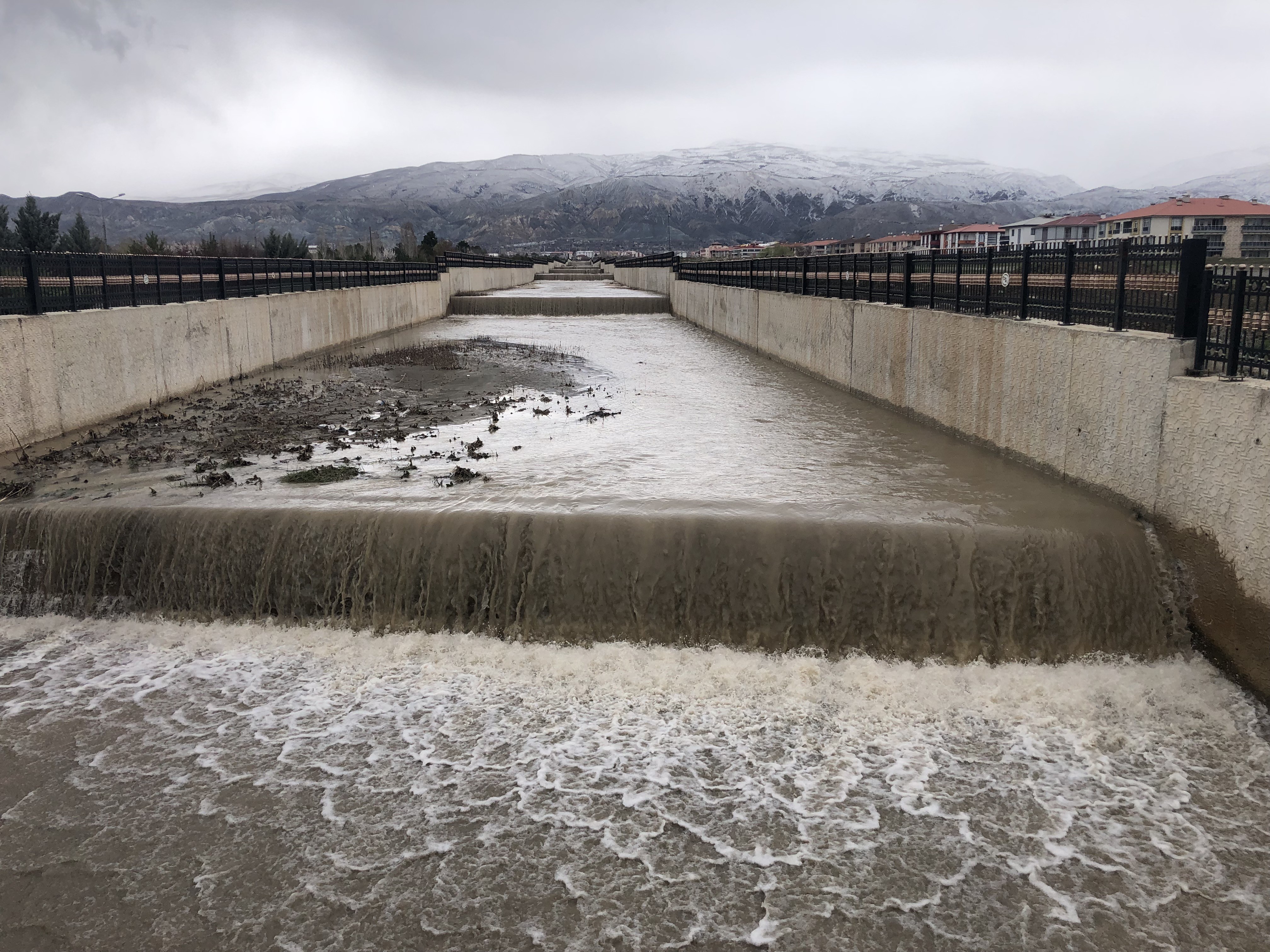 Kuraklık Yerini Bahar Sularına Bıraktı
