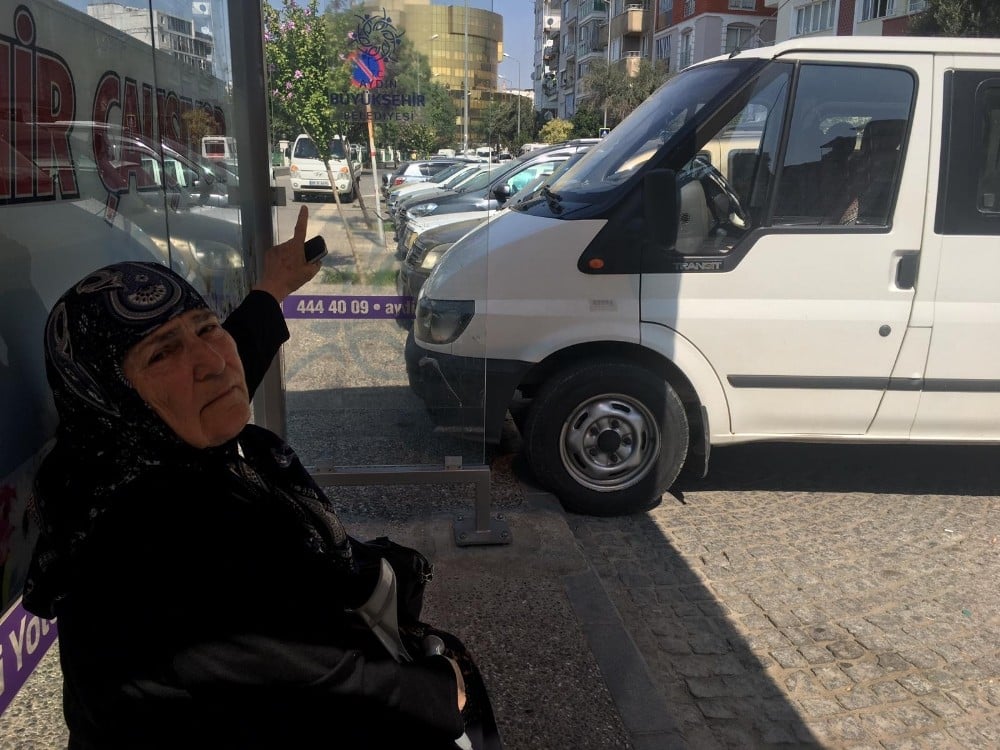 Kural dinlemez sürücüler vatandaşları isyan ettirdi 
