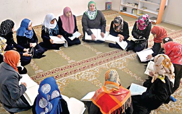 Kur’an aşkı engel tanımıyor