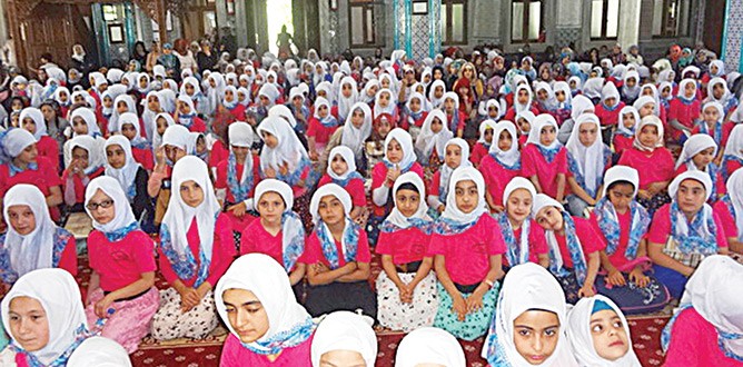 Kur’an bülbülleri camileri doldurdu