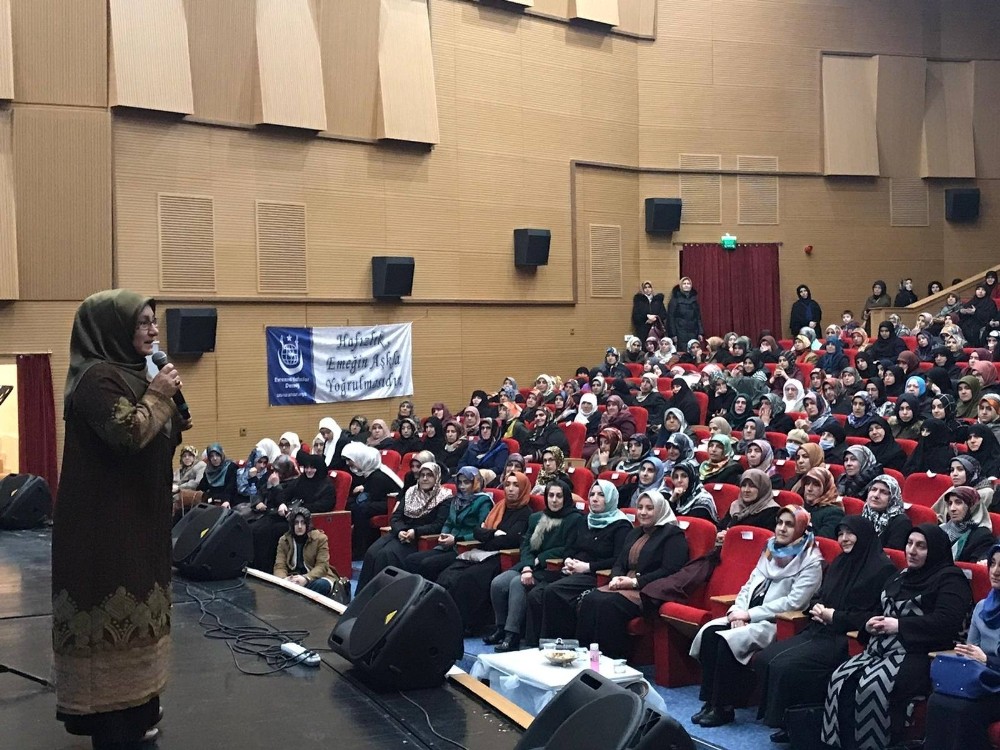 “Kur’an hayat rehberimizdir” 