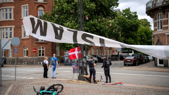 Kur'an-ı Kerim'e alçak saldırıya müdahale etmişti: Kutsal kitabım yakılırken sessiz kalamadım
