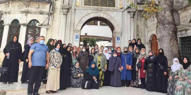 Kur'an Kursu öğrencilerine İstanbul gezisi