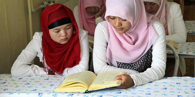 Kur’an tahsili için Çin’den geldiler