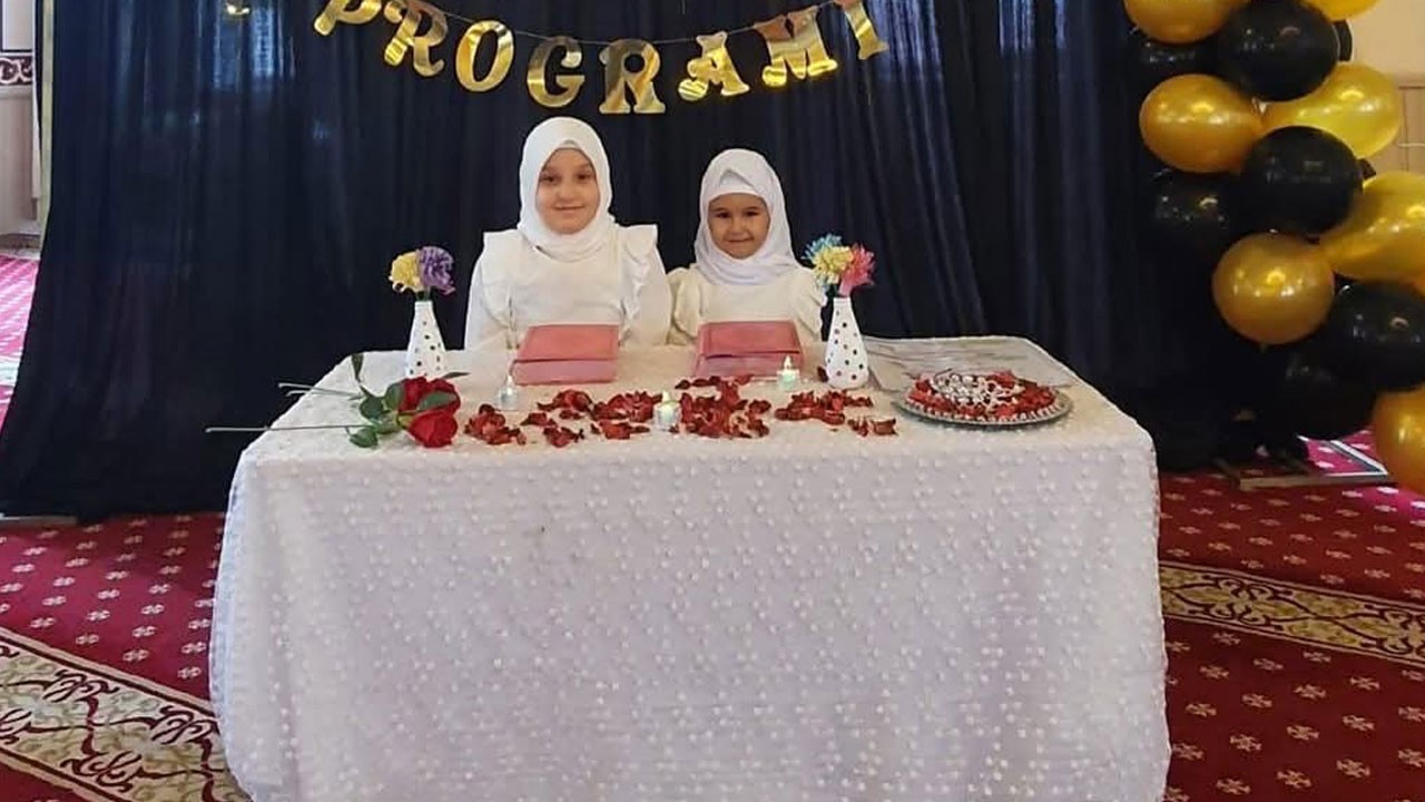 Kur’an’ı hatmeden öğrencilere bisikletli ödül