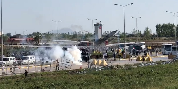 Kur'an'ı Kerim tilaveti sırasında tehlike provokasyon!