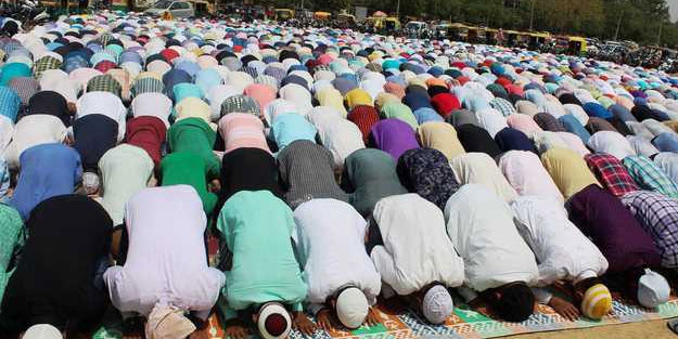 Kurban Bayram namazı saati: Hangi ilde bayram namazı saat kaçta kılınacak?