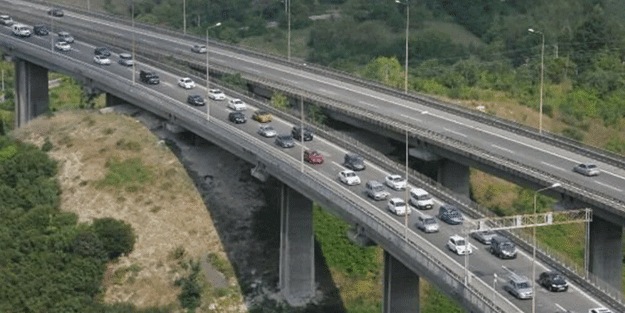 Kurbanı kesen yola çıktı! TEM kilitlendi