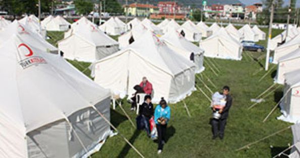 Kurbanınızı Suriyeli muhacirlerle birlikte kesin