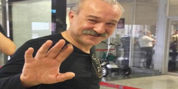 Dizide kafa gidince sakalları kesti