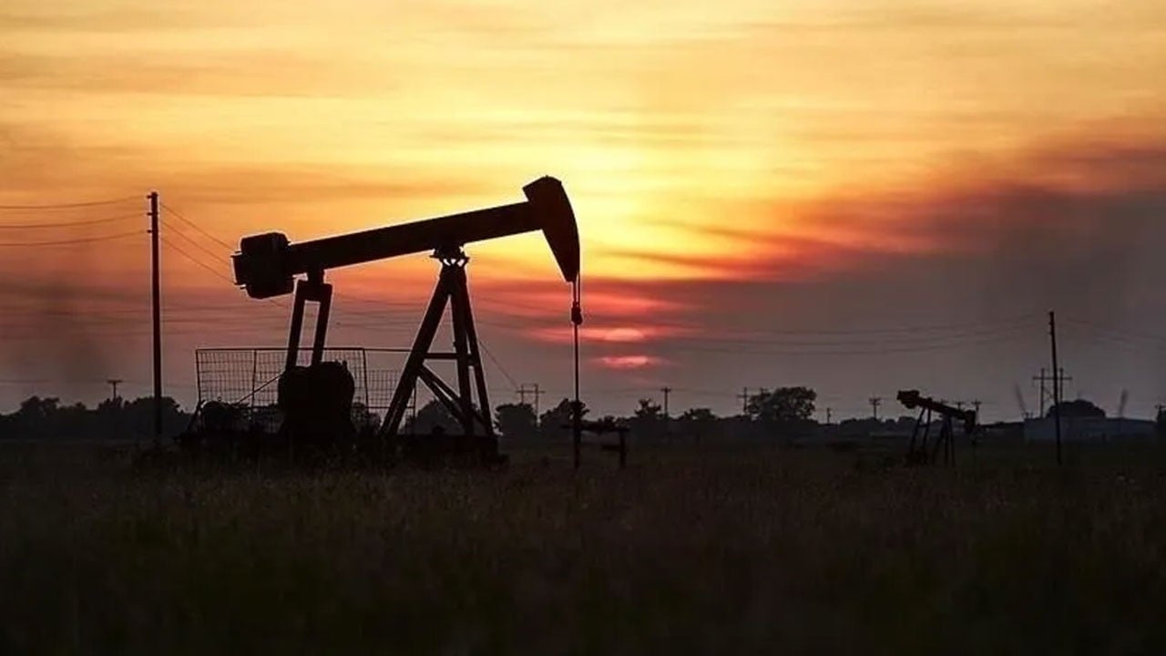 Küresel ekonomilerde enerji şoku! Haydut kudurdu petrol fırladı