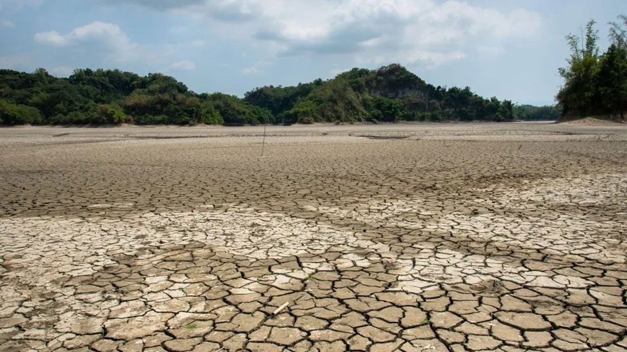 Küresel su döngüsü çöküşün eşiğinde! Dünya kuruyor