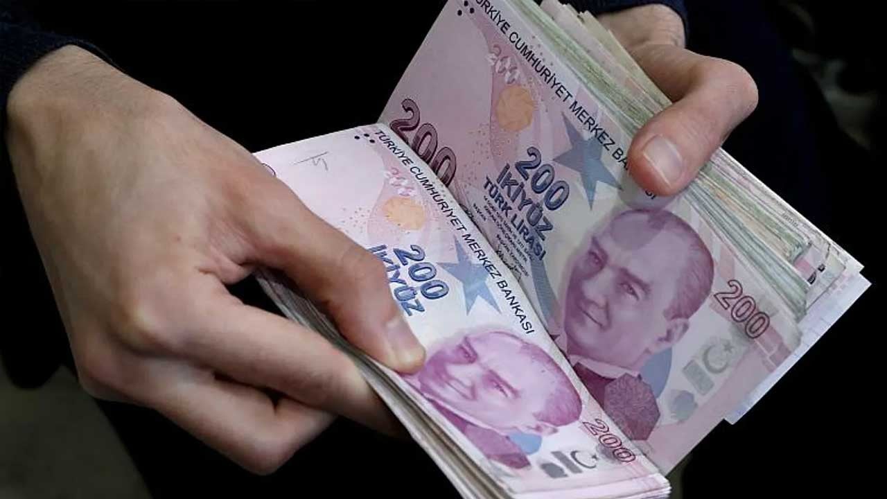 Kurgu trafik kazalarıyla vurgun! Sigorta şirketlerini dolandırdılar