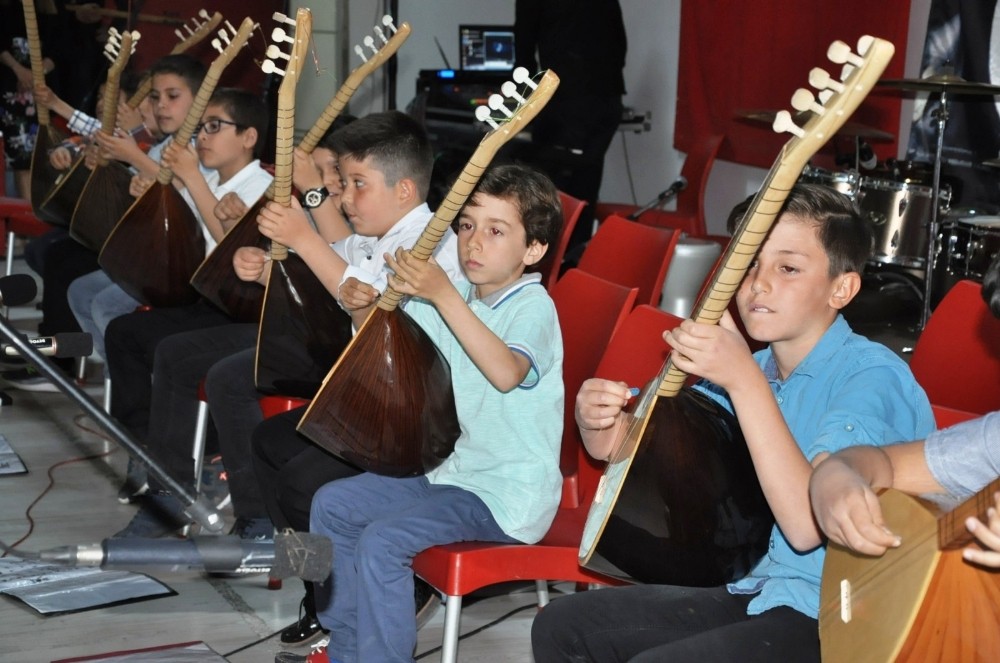 Kursiyerlerden muhteşem konser 