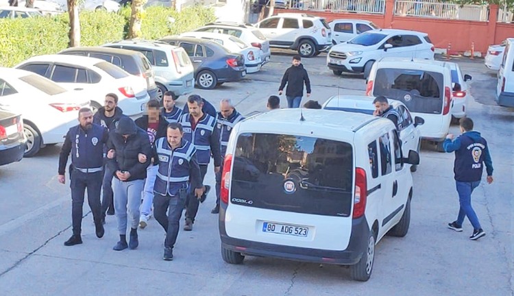 Kurşun başına isabete etti: Silahla oyun ölüm getirdi