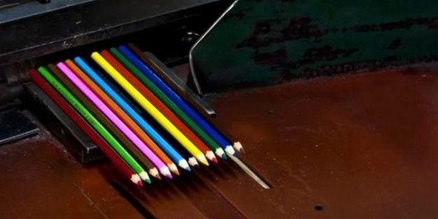 Kurşun kalem nasıl yapılıyor, biliyor musunuz?