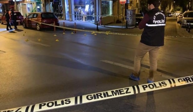 Kurşun yağmuruna tuttular! Yaralılar var...