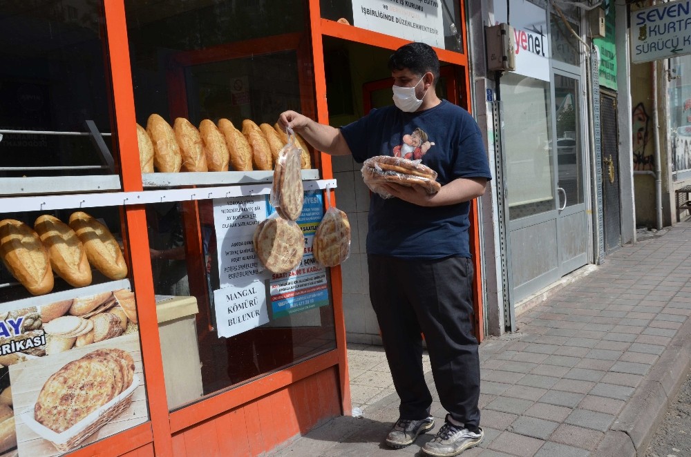 Kurtalan’daki fırınlarda askıda ekmek uygulaması başlatıldı 