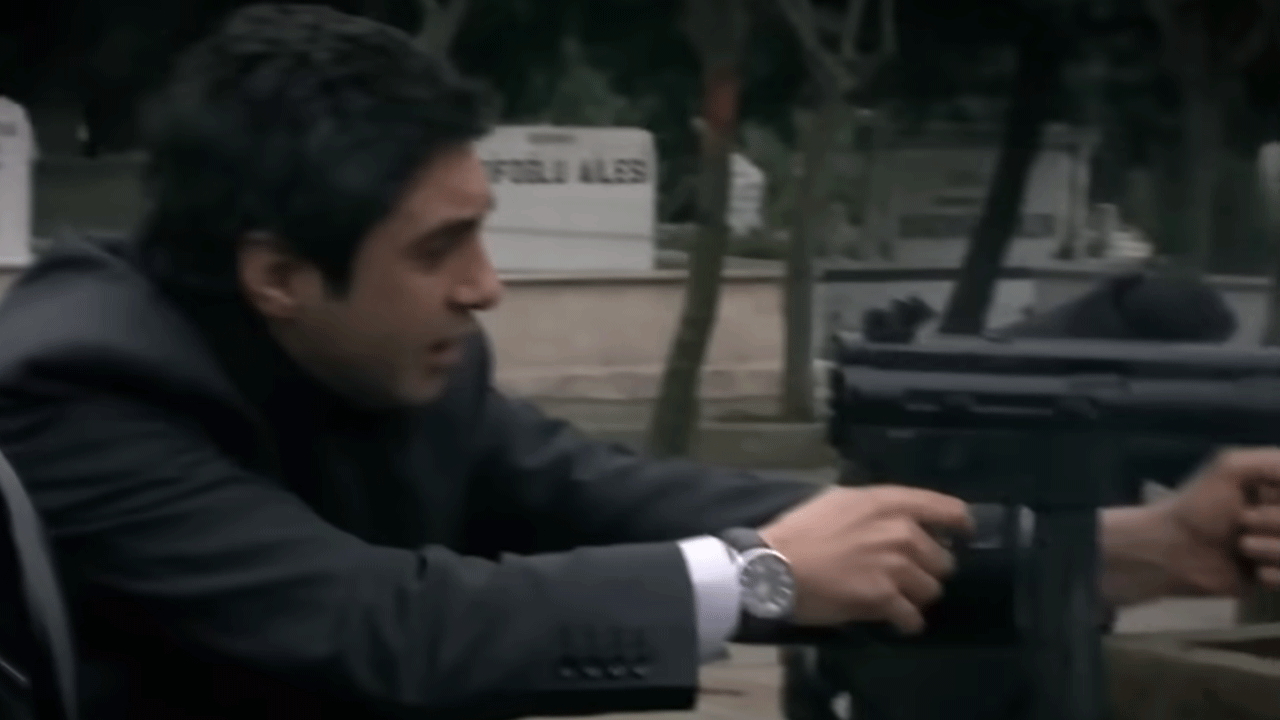 Kurtlar Vadisi sahnesi gerçek oldu! Mezarlık ziyaretinde silahlar patladı