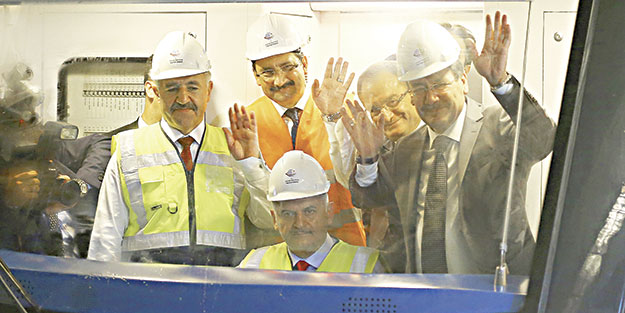Kürtler kardeşimiz, savaşımız terörle