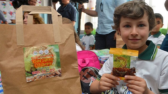 Kuru üzümle sağlam öğrenciler hedefleniyor