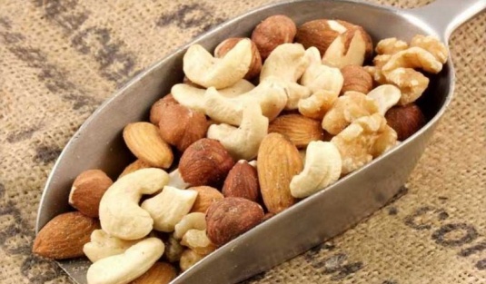 Kuru yemişleri dikkatli tüketin! İşte kalorileri...