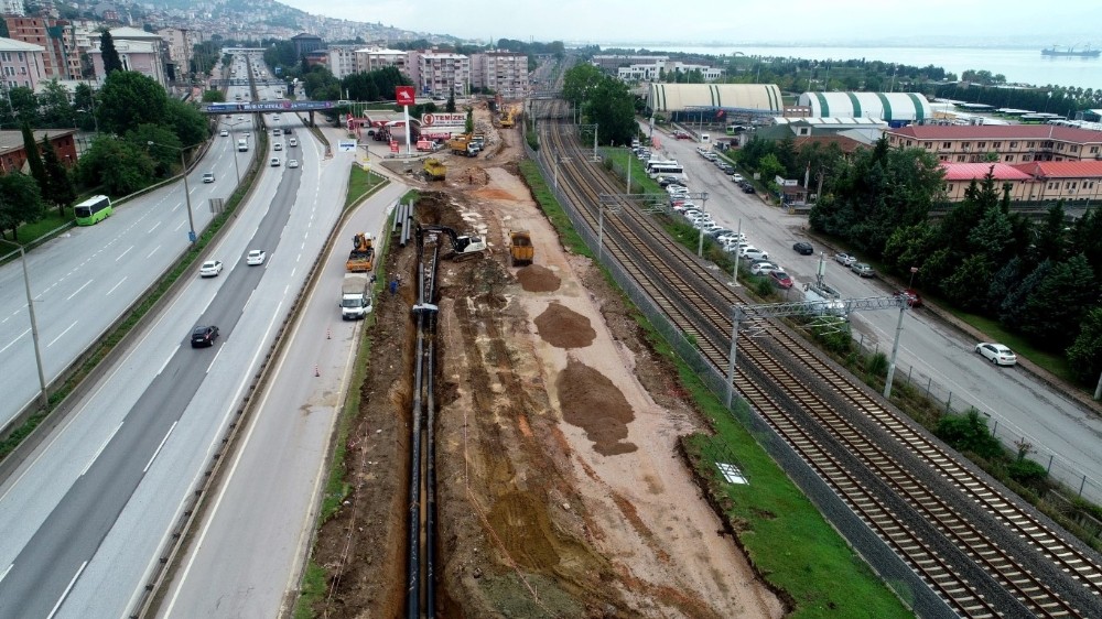 Kuruçeşme tramvay hattında yeni menfezin inşasına başlandı 
