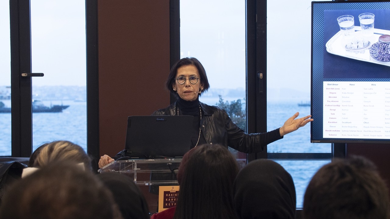 Kurukahveci Mehmet Efendi'den 'Kahveli sohbetler 2' Nihal Bursa ile “Çekirdekten Fincana Türk Kahvesi Kültürü”