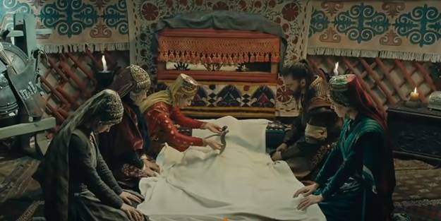 Kuruluş Osman'da beklenmeyen ayrılık!