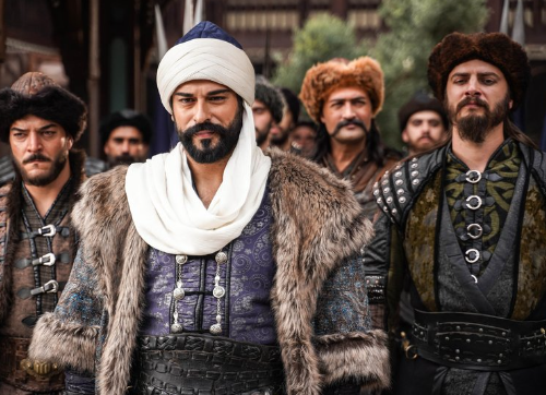 Kuruluş Osman'da bir ilk gerçekleşecek! Büyük sürprizi Burak Özçivit duyurdu