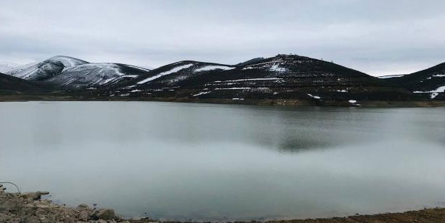 Kurumaya yüz tutan Gökçedere Göleti'nden güzel haber