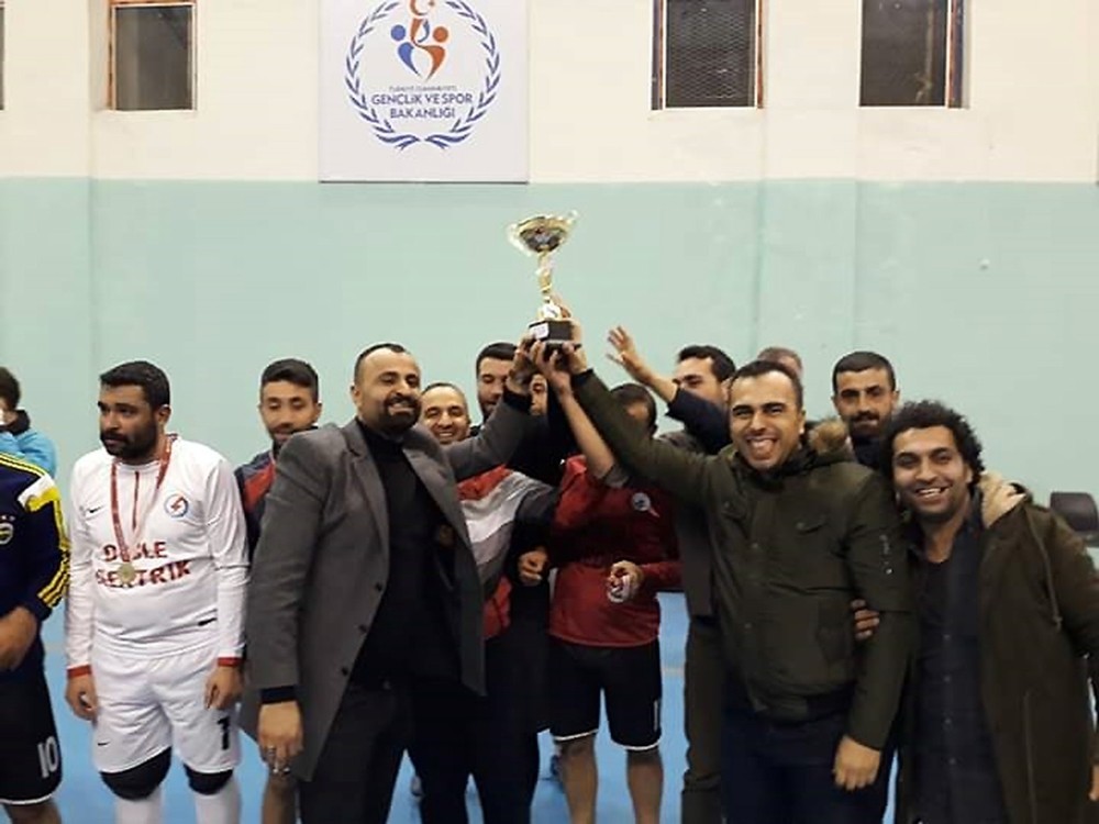 Kurumlar Arası Futbol Turnuvası’nda şampiyon Dicle Elektrik 