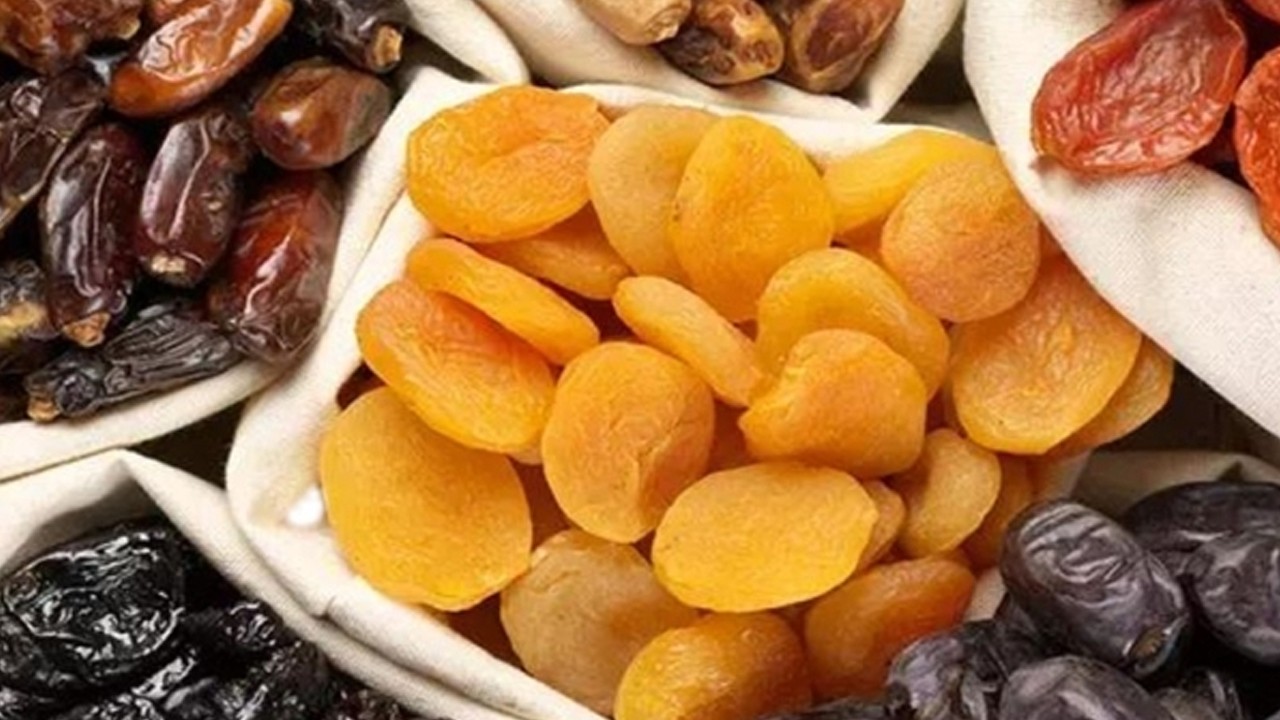 Kurutulmuş meyveler sağlıklı sanıyorduk ama gizli tehlike