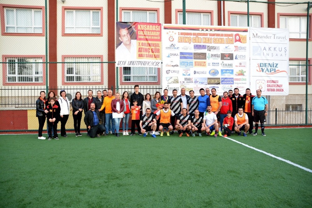 Kuşadası Galatasaray Taraftarlar Derneği halı saha turnuvası başladı 