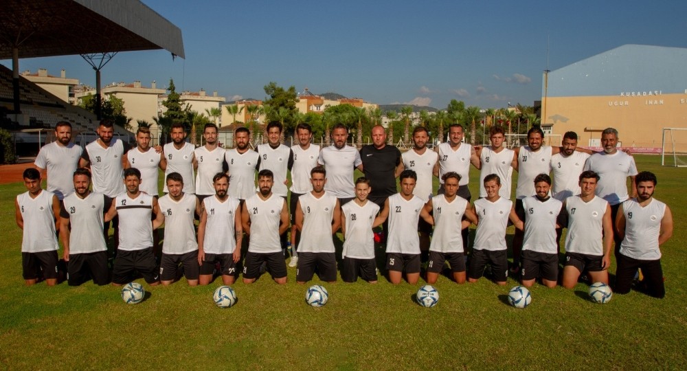 Kuşadası Gençlikspor play-off maçlarına hazırlanıyor 