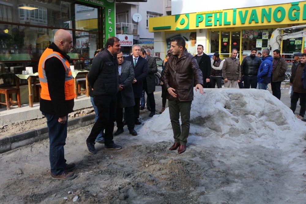 Kuşadası Türkmen Mahallesi’nde çalışmalar aralıksız sürüyor 