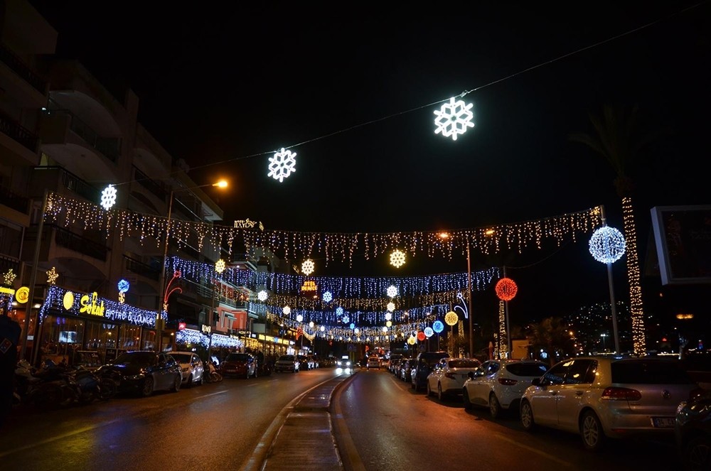 Kuşadası yeni yılı ışıl ışıl karşılayacak 