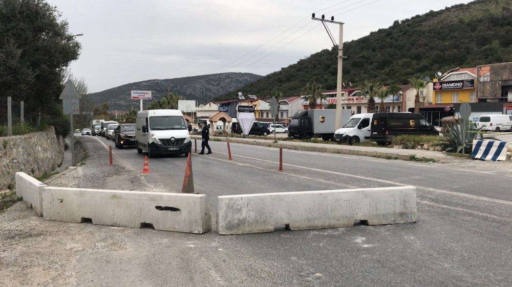 Kuşadası’na giriş yapmak isteyenler geri gönderiliyor 