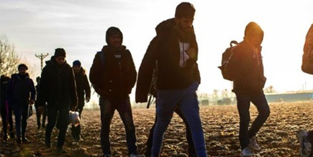 Kuşadası'nda 232 düzensiz göçmen yakalandı