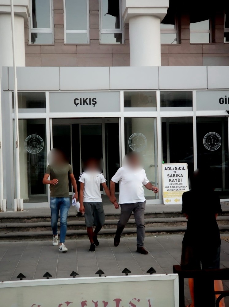Kuşadası’nda 4 evi soyan hırsızlık şüphelisi tutuklandı 